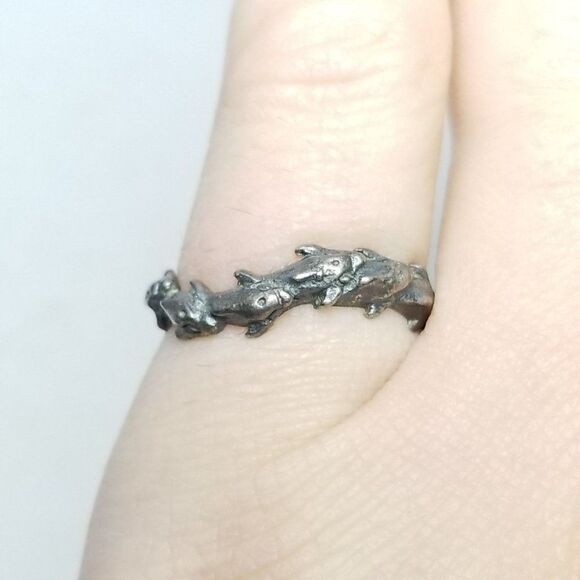 Vintage Sterling Silver Leaping Dolphins Ring, Size 6 1/2 Band, 80s 90s Estate - Picture 5 of 8